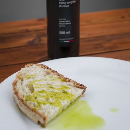 Extra virgin olive oil Intenso