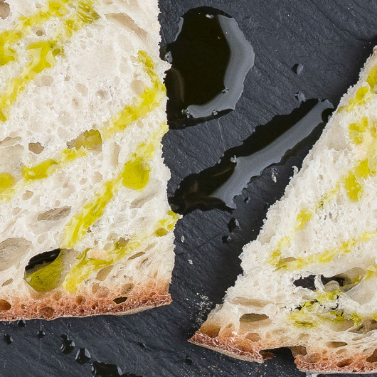 Olio extra vergine di oliva al tartufo bianco